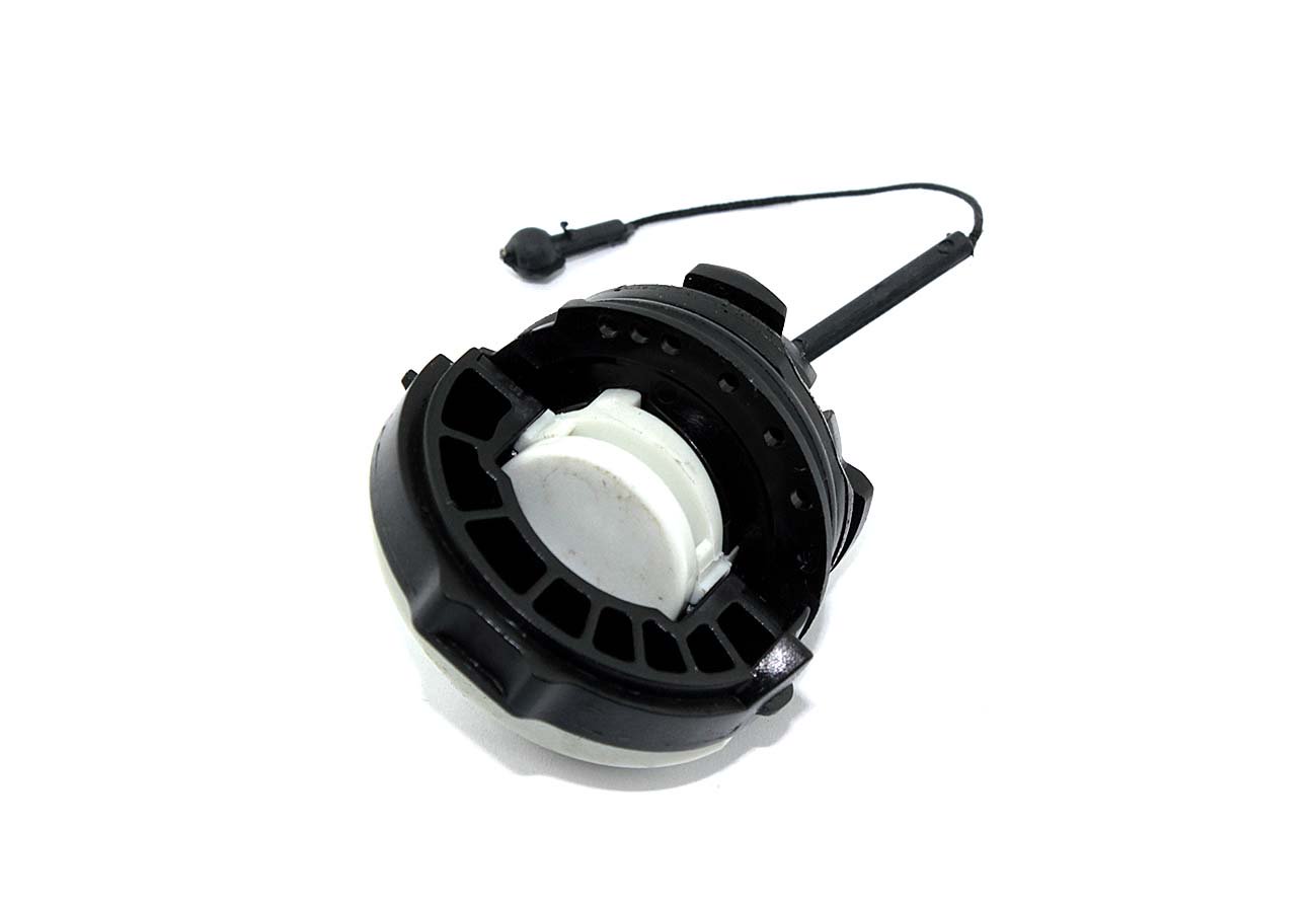 Крышка топливного бака STIHL MS181-880;Масляного бака MS 270/280/290/310/311/341/361/362/390 121028